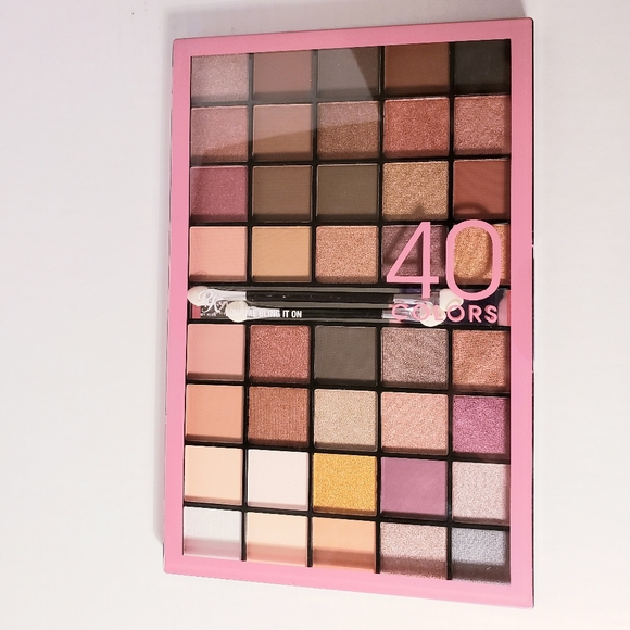 Beautiful 40 Color Rich Eyeshadow Palette - Picture 4 of 4